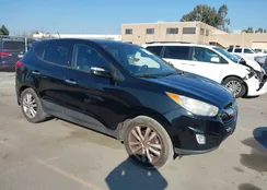 KM8JU3AC6CU356495: 44175692