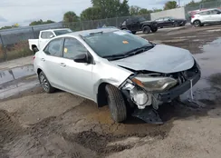 2T1BURHE5GC614933: 44176449