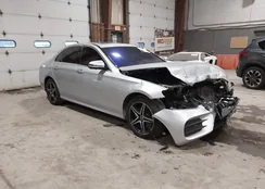 WDDZF4KB9KA566723: 44179396