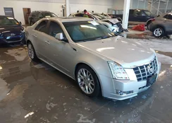 1G6DM5E32C0150026: 44180275