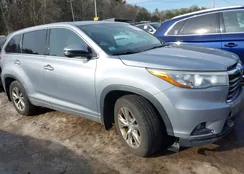 5TDBKRFH7FS073652: 44181739