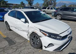 3KPF24AD7PE671096: 44184718