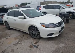 1N4AL3AP5JC215176: 44184180