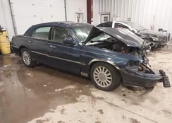 1LNHM82W43Y637935: 44185495