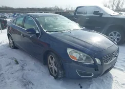 YV1612FHXD2173643: 44186422