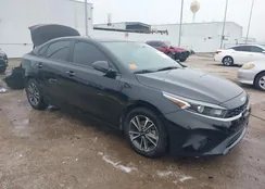 3KPF24AD3RE732429: 44191870