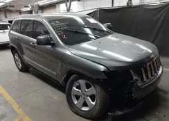 1C4RJEAT1DC517662: 44192465