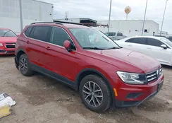 3VV3B7AX5KM105243: 44192334