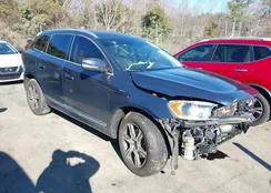 YV4902RKXF2633865: 44193698