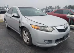 JH4CU26679C032737: 44197587