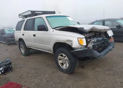 JT3HM84R8V0021320: 44197680