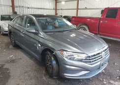 3VWC57BU6KM032603: 44197813