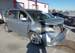 5TDKK3DC9ES420207: 44198798