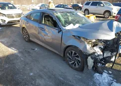 19XFC2F73JE020916: 44198212