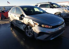 3KPF24AD9PE625964: 44198320