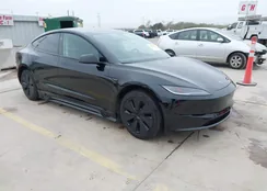 5YJ3E1EA6SF040352: 44200966