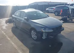 3VW2B7AJ7HM273137: 44200322