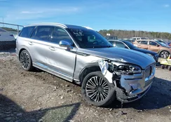 5LM5J9XC9LGL30358: 44201564