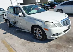 WDDHF8HB3AA124271: 44201669