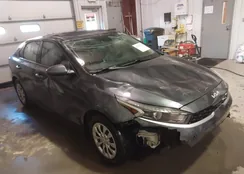 3KPF24AD4PE646737: 44201717