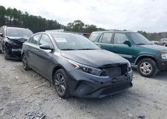 3KPF24AD9RE750031: 44203908