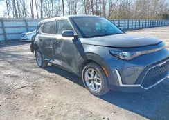 KNDJ23AU9P7888184: 44204805