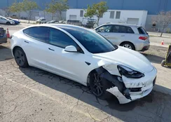 5YJ3E1EA1PF606005: 44204341