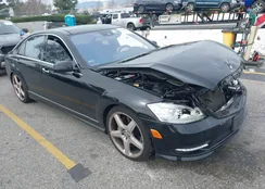 WDDNG7DB1DA525967: 44206535