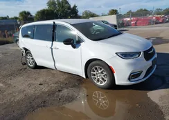 2C4RC1BG2SR548220: 44206179