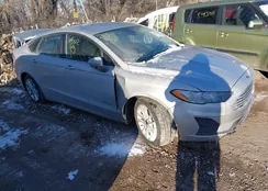 3FA6P0LU8KR147812: 44207430