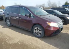 5FNRL5H42CB083620: 44208529