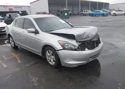 1HGCP2F42AA053746: 44209260