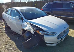 3FA6P0SU6FR260682: 44209345