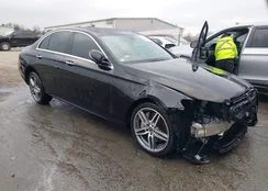 WDDZF4KB8KA664142: 44211521