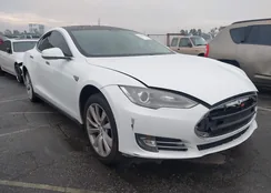 5YJSA1H19EFP32693: 44211323