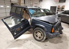 1J4FT78S7VL579827: 44215204