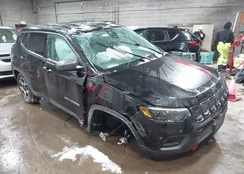 3C4NJDDB0NT190432: 44221479