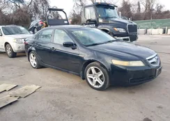 19UUA66224A028636: 44222571