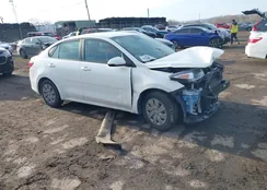 3KPA24AD5LE285278: 44222737