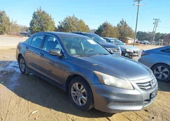 1HGCP2F63BA069313: 44223653