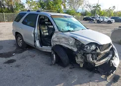 2HNYD18683H502822: 44223704