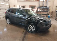 1C4PJMLX0JD521676: 44225882