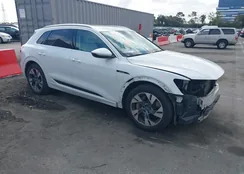 WA1AAAGE8MB000728: 44227977