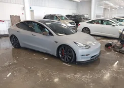 5YJ3E1EC9LF796535: 44229087