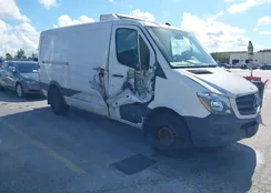 WD3PE7CC5FP123611: 44231725