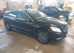 4JGCB5HE5CA146828: 44233753