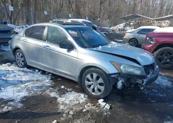 1HGCP26828A015950: 44234083