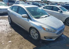 1FADP3J25JL271978: 44237439