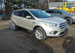 1FMCU0GD9HUC46250: 44239324