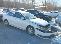 3VWD07AJ9EM296283: 44239721